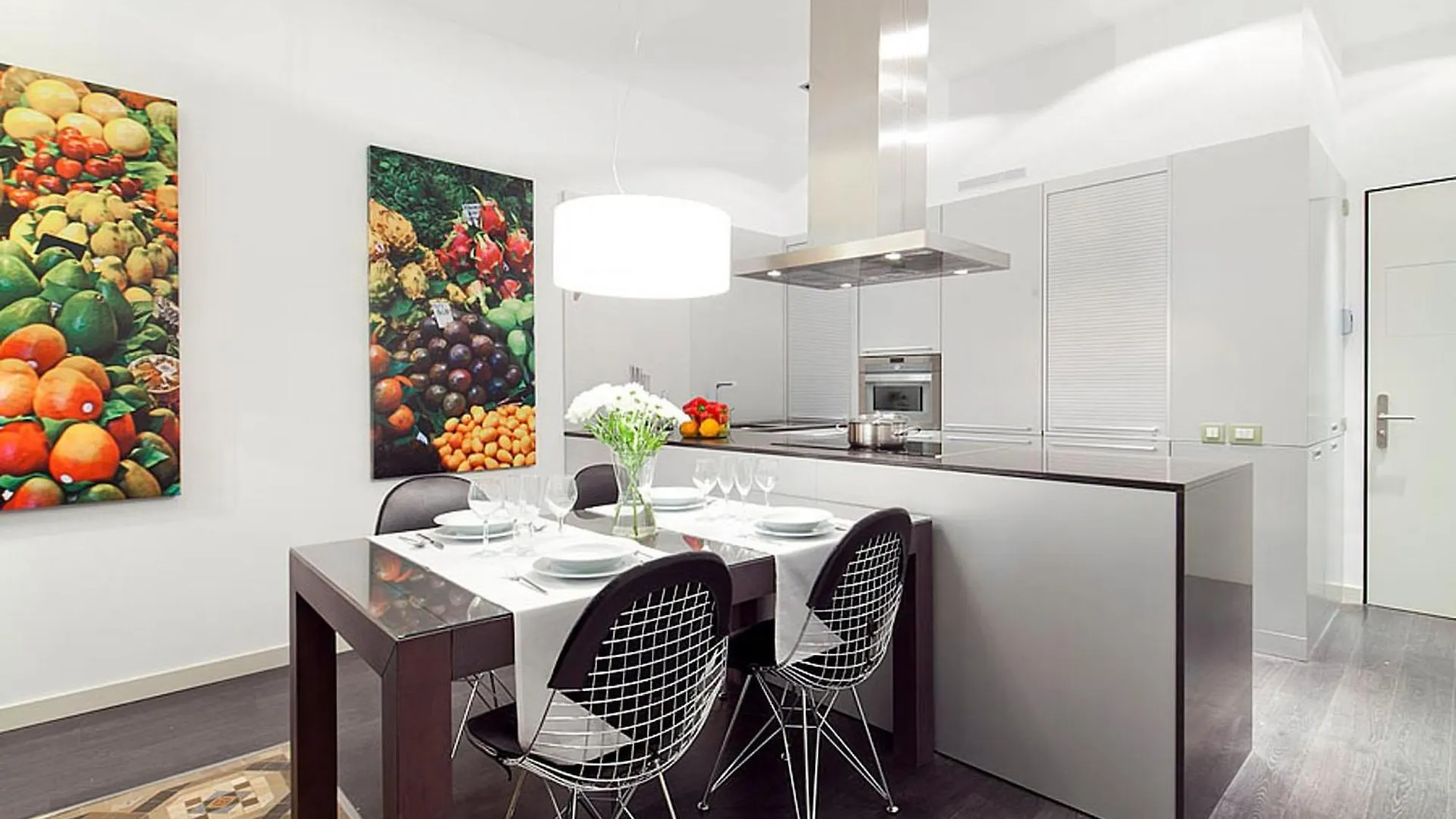 Ola Living Portaferrissa Apartment Barcelona Spain