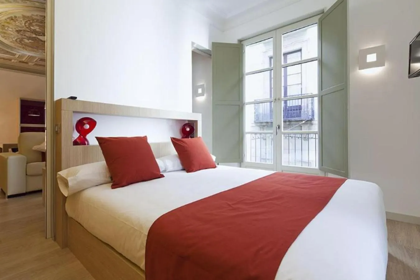 Ola Living Portaferrissa Apartment Barcelona