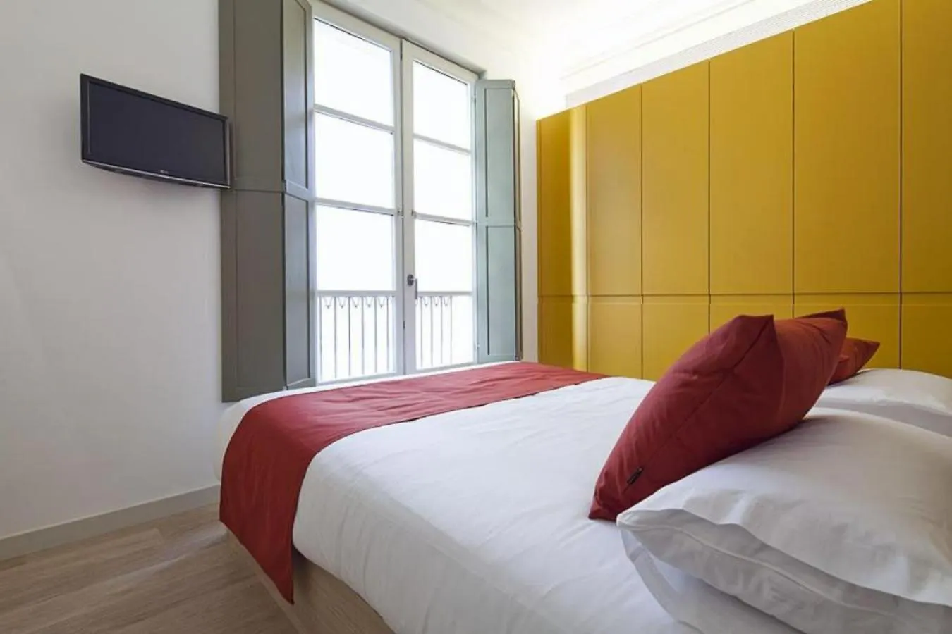 Ola Living Portaferrissa Apartment Barcelona Spain