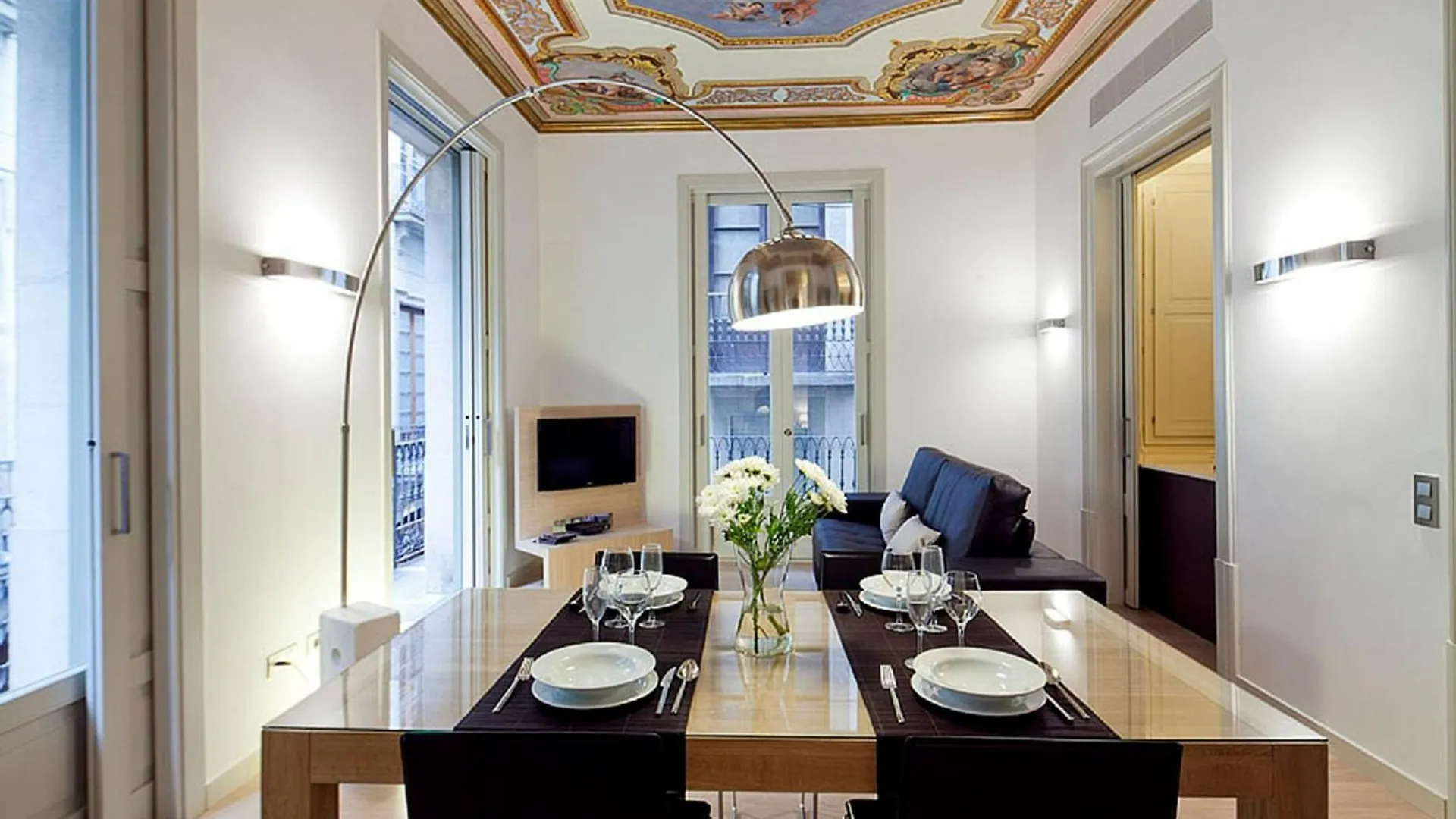Ola Living Portaferrissa Apartment Barcelona