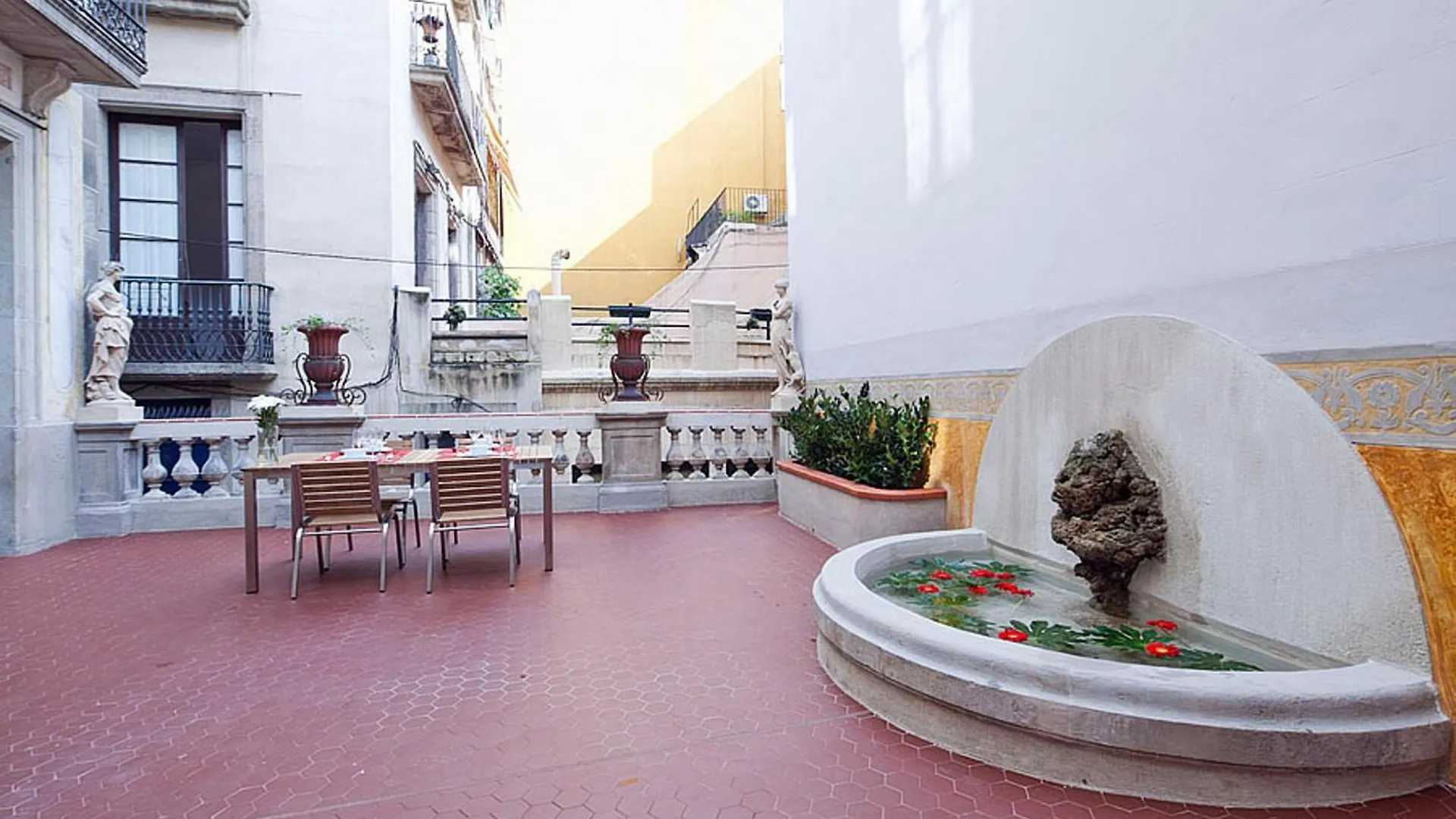 Ola Living Portaferrissa Apartment Barcelona 0*,  Spain